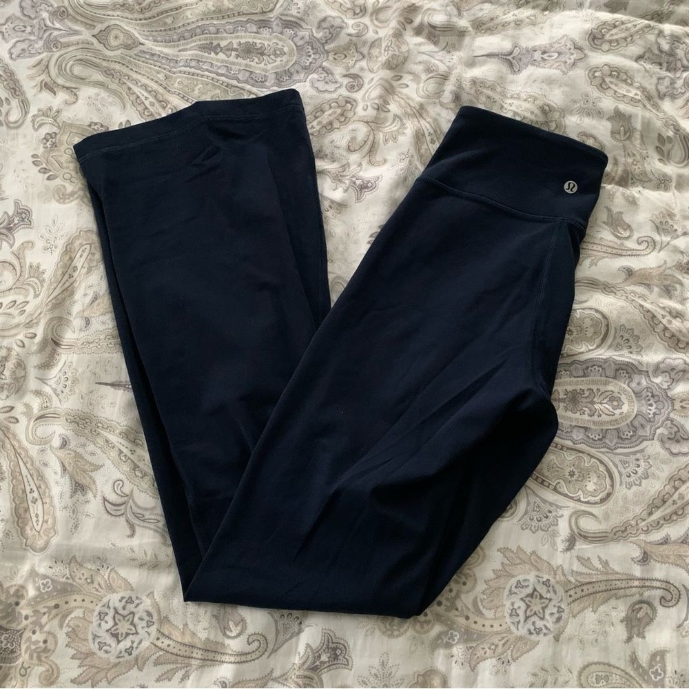 Lululemon true navy split hem pants size 6